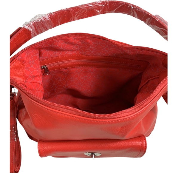 Cuir Veritable Pebbled Leather Crossbody Bag - Giftable - Picture 5 of 6